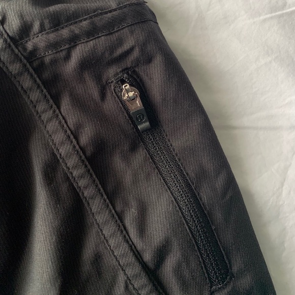 SOLD ON DEPOP Lululemon Tracker Shorts v - Picture 8 of 8